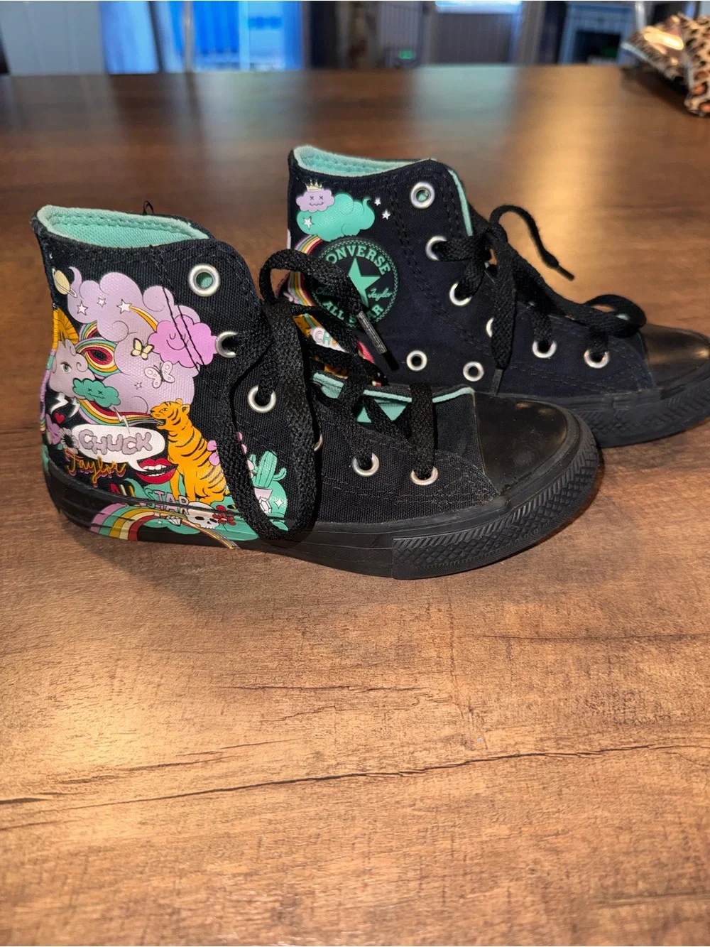 Converse Chuck Taylor All Star Kids Size 12 Rainbow Tiger High Top Sneakers